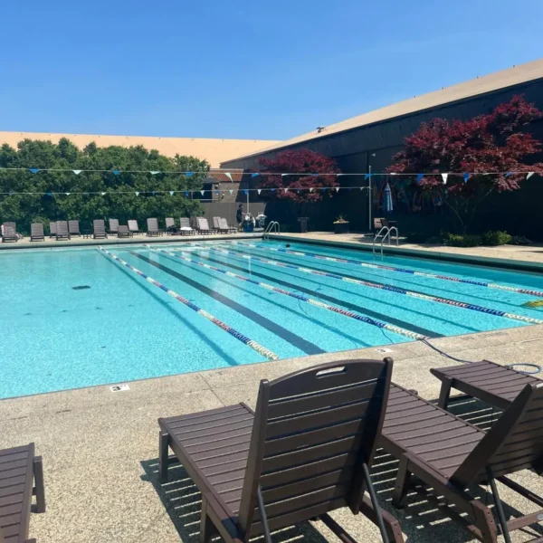 Franklin club pool area